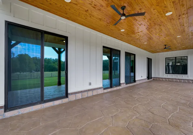 Photo 3 of Single family home for sale at 2216 Sp Anderson Rd, Manchester, TN 37355 | MLS# 3611513 | Listing updated on 2026-10-06