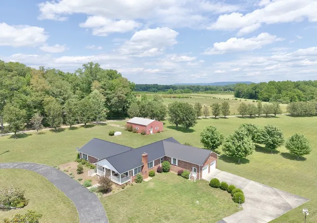 Homes for sale in Morrison, TN | 4929 Fountain Grove Rd, Morrison, TN 37357 | MLS# 3223250