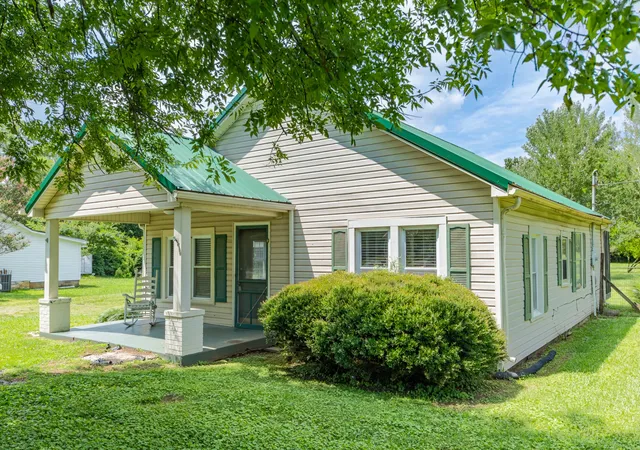 5th image of 330 Holly Grove Rd, Lewisburg, TN 37091 | MLS# 3272008