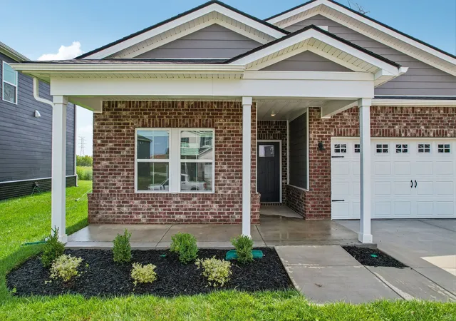 Photo 3 of Sale Pending at 2918 Citrine Dr, Murfreesboro, TN 37127 | MLS# 3233852 | Listing updated on 2026-09-03