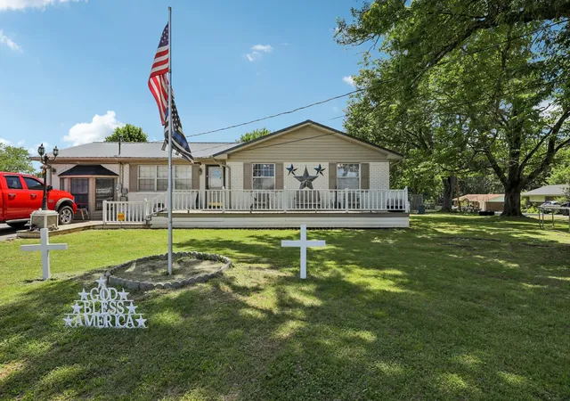 Photo 1 of Single family home for sale at 107 Bermuda Dr, Mc Minnville, TN 37110 | MLS# 3225378 | Listing updated on 2026-09-25