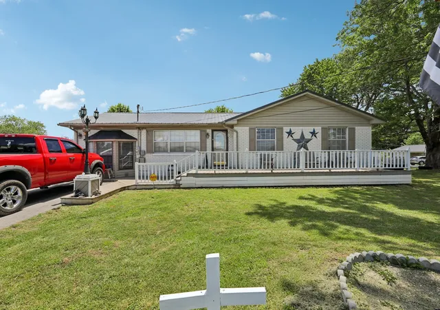 Photo 2 of Single family home for sale at 107 Bermuda Dr, Mc Minnville, TN 37110 | MLS# 3225378 | Listing updated on 2026-09-25