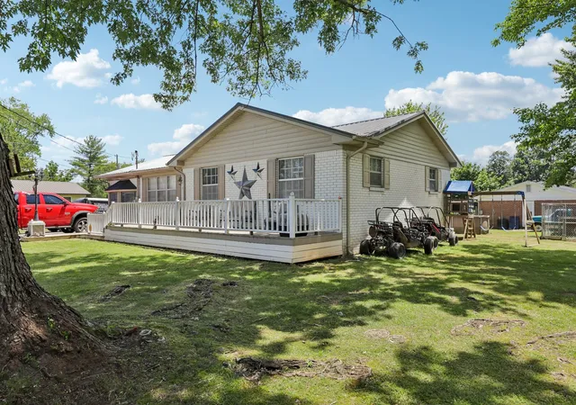 Photo 3 of Single family home for sale at 107 Bermuda Dr, Mc Minnville, TN 37110 | MLS# 3225378 | Listing updated on 2026-09-25