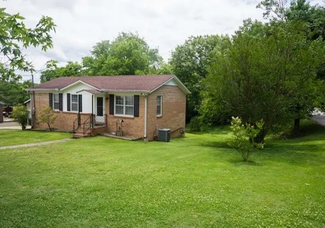 Homes for sale in Lewisburg, TN | 721 Spring St, Lewisburg, TN 37091 | MLS# 3230726