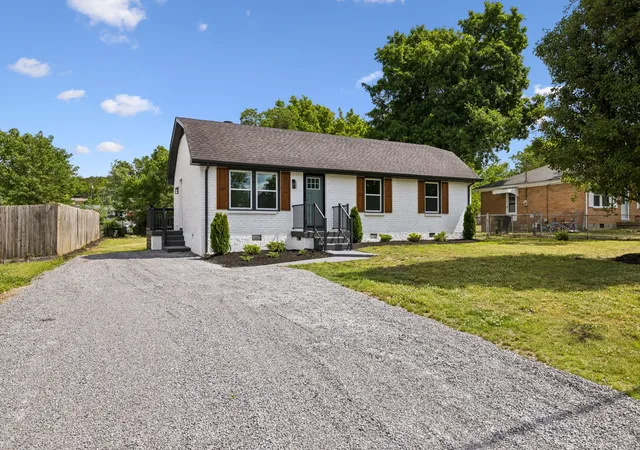 2nd image of 224 Cedar Dr, Franklin, TN 37064 | MLS# 3223826
