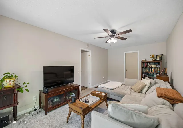 5th image of 1036 Forest Heights Circle, Lenoir City, TN 37772 | MLS# 3311786