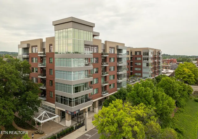 Photo 2 of Condo for sale at 333 W Depot Ave #603, Knoxville, TN 37917 | MLS# 3530374 | Listing updated on 2026-09-01