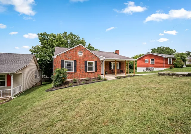 Homes for sale in Woodbury, TN | 412 Lehman St, Woodbury, TN 37190 | MLS# 3251082