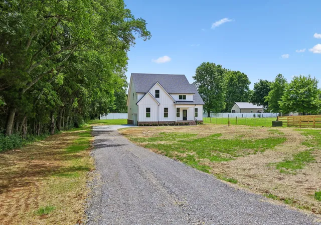 Homes for sale in Christiana, TN | 7640 Joe Rowlin Rd, Christiana, TN 37037 | MLS# 3223843