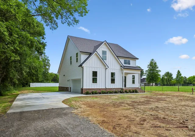 Homes for sale in Christiana, TN | 7640 Joe Rowlin Rd, Christiana, TN 37037 | MLS# 3223843
