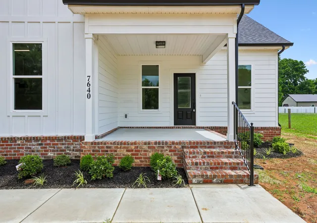 Homes for sale in Christiana, TN | 7640 Joe Rowlin Rd, Christiana, TN 37037 | MLS# 3223843