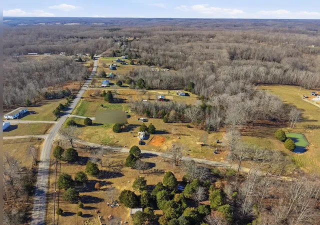 Homes for sale in Bon Aqua, TN | 10688 Back Piney Rd, Bon Aqua, TN 37025 | MLS# 3232205