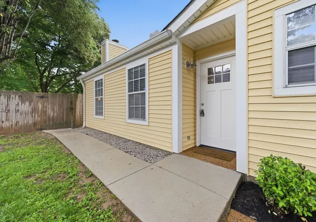 Photo 3 of Single family home for sale at 2629 Paddle Wheel Dr, Nashville, TN 37214 | MLS# 3224221 | Listing updated on 2026-08-20