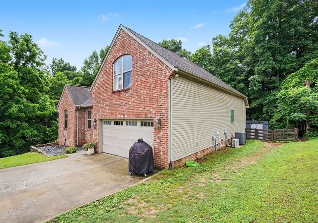 4th image of 2016 Copper Kettle Cir, Pleasant View, TN 37146 | MLS# 3224850
