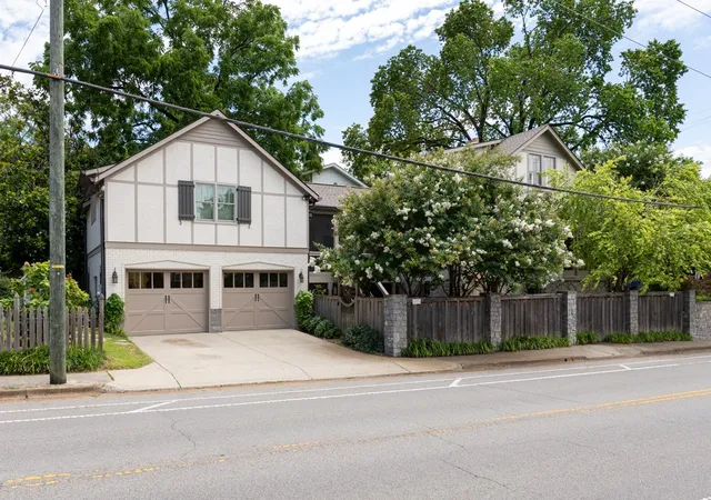 Photo 4 of Single family home for sale at 2720 W Linden Ave, Nashville, TN 37212 | MLS# 3243405 | Listing updated on 2026-09-17