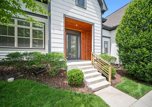 2nd image of 635 Nashua Ln, Nashville, TN 37209 | MLS# 3225991
