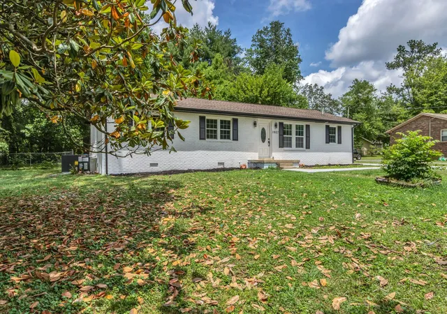 Homes for sale in Murfreesboro, TN | 1907 Russell Dr, Murfreesboro, TN 37130 | MLS# 3224363