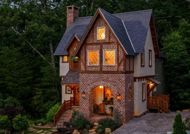 1st image of 32 Lantern Cove Road, Chickamauga, GA 30707 | MLS# 3224574