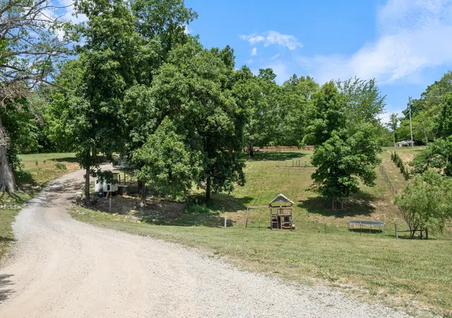 3rd image of 3135 Vanleer Hwy, Charlotte, TN 37036 | MLS# 3224632