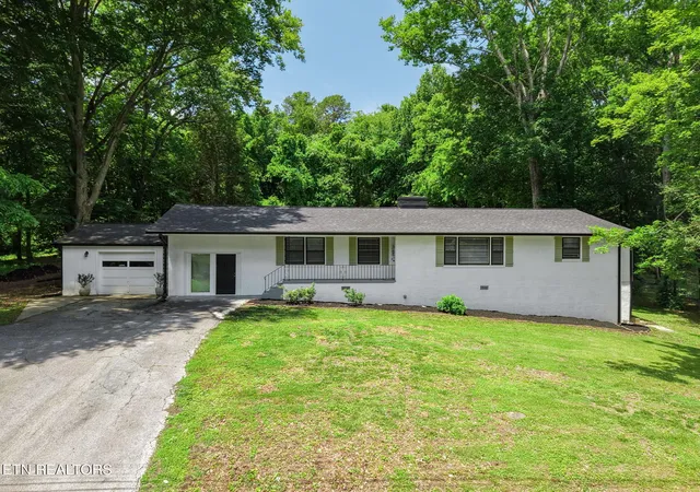 1st image of 5821 Briercliff Rd, Knoxville, TN 37918 | MLS# 3224688