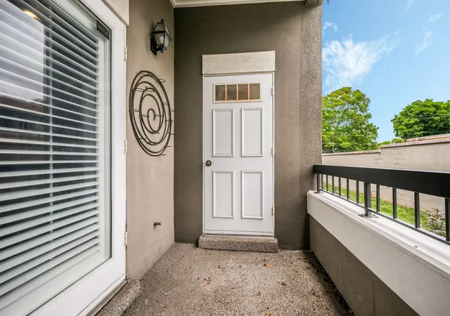 33rd image of 3818 West End Ave #105, Nashville, TN 37205 | MLS# 3225712