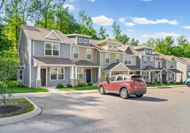 2nd image of 260 Woodland Valley Ln, Clarksville, TN 37040 | MLS# 3225125