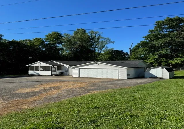 3rd image of 298 Tobacco Rd, Clarksville, TN 37042 | MLS# 3225932