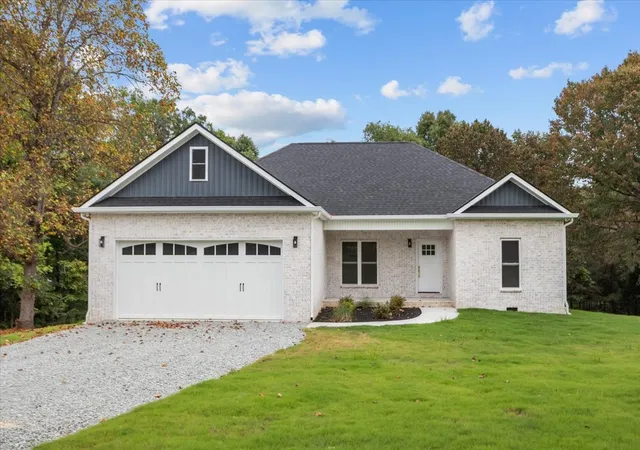 2nd image of 470 Powers Blvd, Waverly, TN 37185 | MLS# 3228936