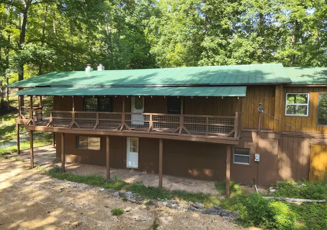 1st image of 1464 Marsh Creek Rd, Linden, TN 37096 | MLS# 3224777