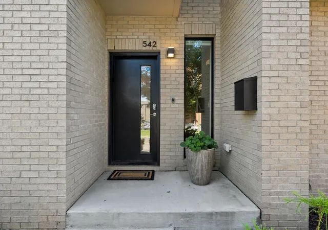 Photo 4 of Townhouse for sale at 542 Little Channing Way #542, Nashville, TN 37212 | MLS# 3231091 | Listing updated on 2026-09-04