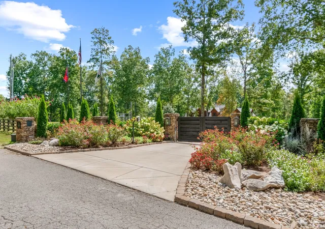 2nd image of 6011 Garrison Springs Rd, Franklin, TN 37064 | MLS# 3261075