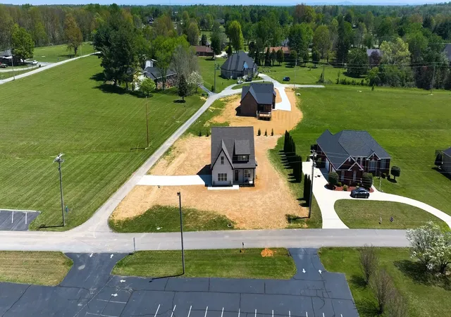 25th image of 608 Golf Club Dr, Smithville, TN 37166 | MLS# 3226210