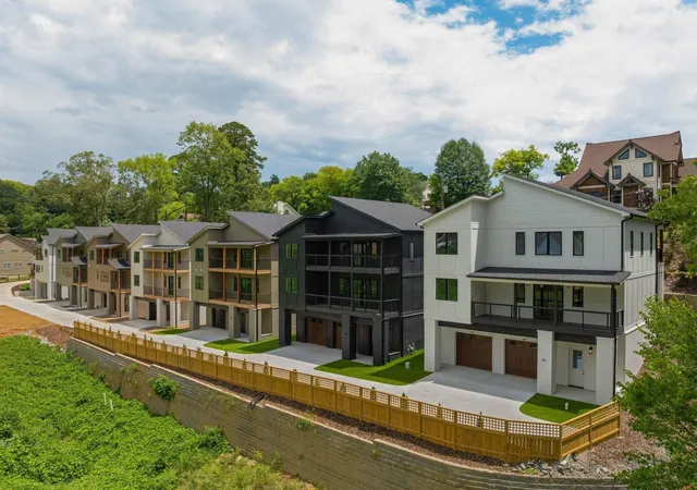 2nd image of 403 Druid Lane, Chattanooga, TN 37405 | MLS# 3224854