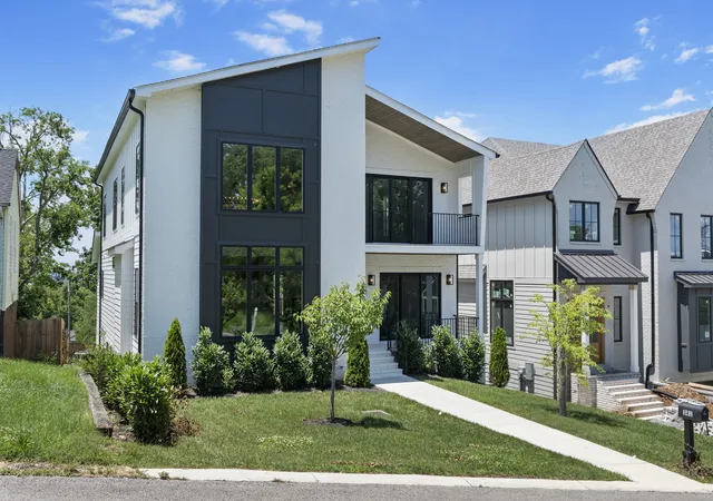 Photo 2 of Single family home for sale at 341 Chamberlin St, Nashville, TN 37209 | MLS# 3244042 | Listing updated on 2026-09-07