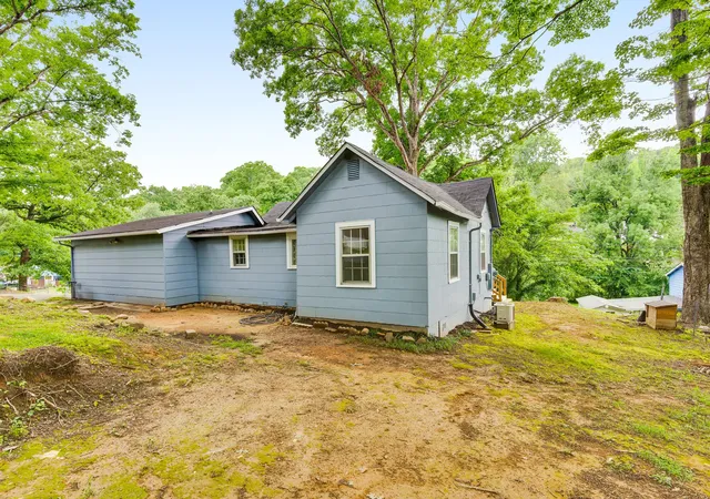 Homes for sale in Chattanooga, TN | 3530 Lamar Avenue, Chattanooga, TN 37415 | MLS# 3250959