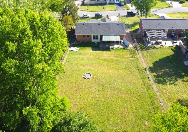 3rd image of 111 S Valley Rd, Hendersonville, TN 37075 | MLS# 3224984