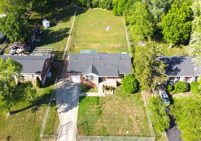 4th image of 111 S Valley Rd, Hendersonville, TN 37075 | MLS# 3224984