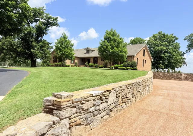 Photo 2 of Mansion for sale at 2760 Cedar Grv Rd, Lebanon, TN 37087 | MLS# 3269648 | Listing updated on 2026-08-24
