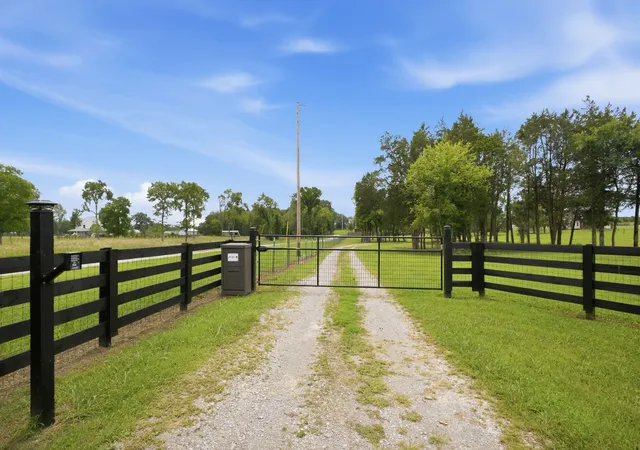 2nd image of 1993 Egypt Rd, Chapel Hill, TN 37034 | MLS# 3225081