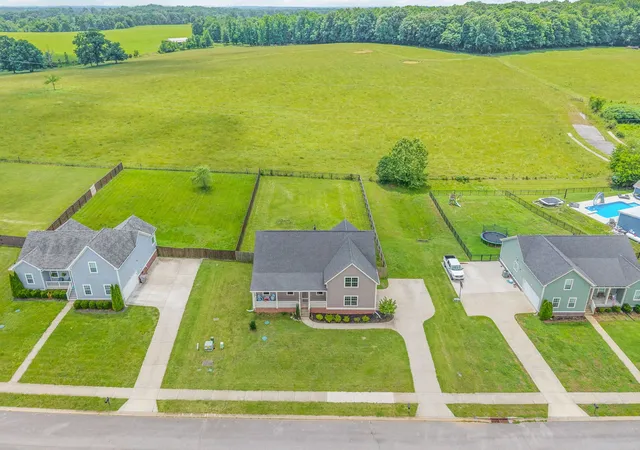 4th image of 1010 Tulip Dr, Ashland City, TN 37015 | MLS# 3225038