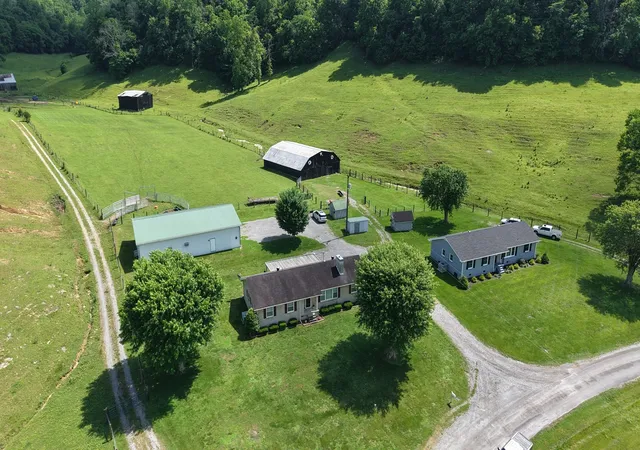 Homes for sale in Dixon Springs, TN | 1358 Dry Branch Rd, Dixon Springs, TN 37057 | MLS# 3225199