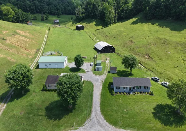 Homes for sale in Dixon Springs, TN | 1358 Dry Branch Rd, Dixon Springs, TN 37057 | MLS# 3225199