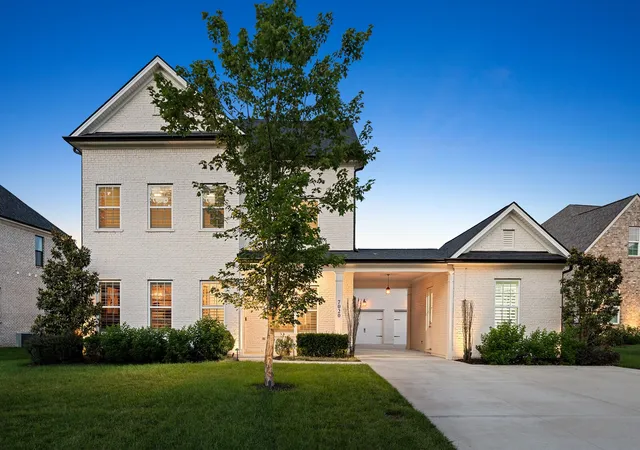 2nd image of 7020 Vineyard Valley Dr, College Grove, TN 37046 | MLS# 3225202