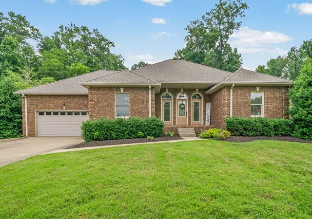 Photo 2 of Single family home for sale at 455 Stonemeadow Rd, Clarksville, TN 37043 | MLS# 3225535 | Listing updated on 2026-08-19