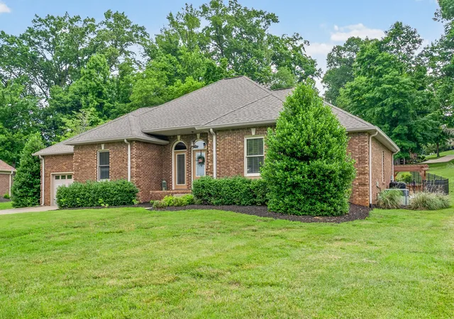 Photo 3 of Single family home for sale at 455 Stonemeadow Rd, Clarksville, TN 37043 | MLS# 3225535 | Listing updated on 2026-08-19