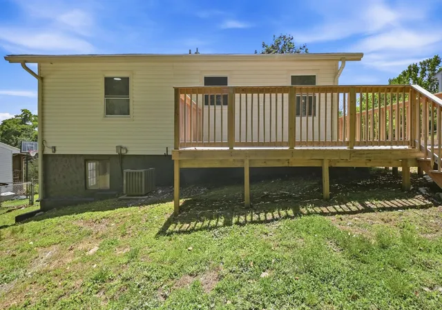 Homes for sale in Soddy Daisy, TN | 2387 Glengerrie Dr, Soddy Daisy, TN 37379 | MLS# 3269764