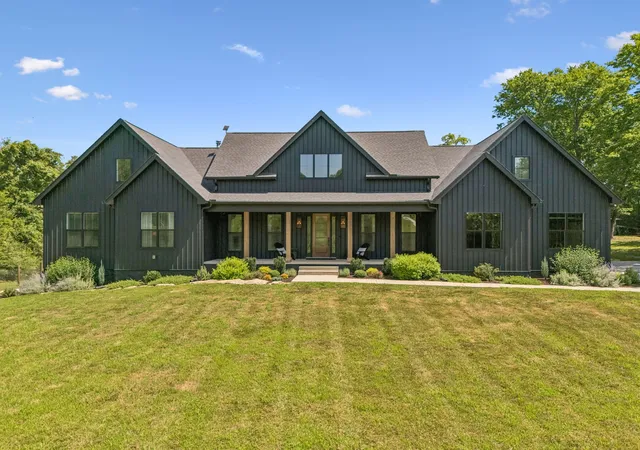 Photo 1 of Sale Pending at 2284 Stephens Rd, Columbia, TN 38401 | MLS# 3251182 | Listing updated on 2026-10-06