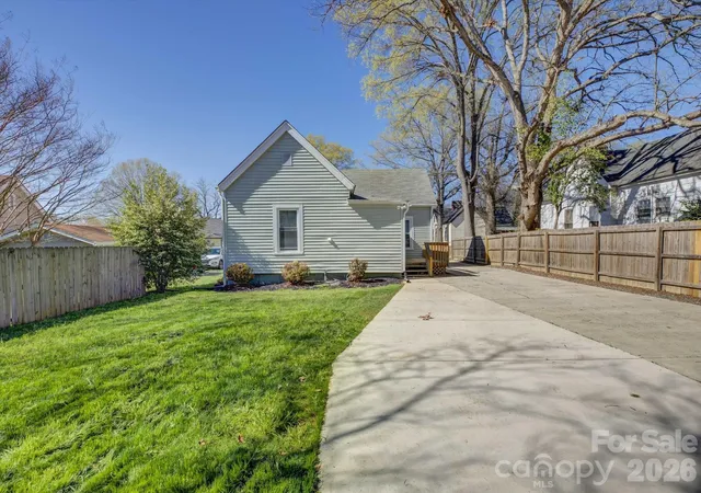 3rd image of 212 N Lee St, Rock Hill, SC 29730 | MLS# 3225349