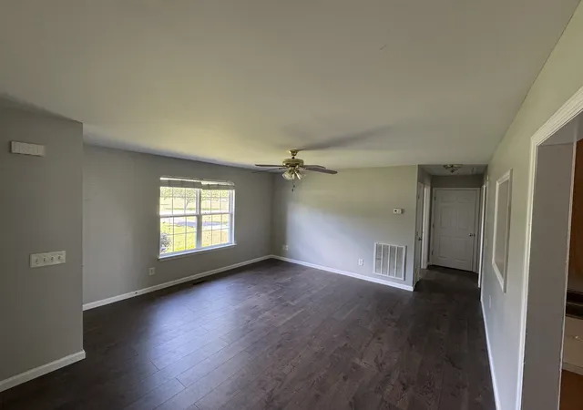 5th image of 14261/2 Alhambra Dr, Lebanon, TN 37087 | MLS# 3225547