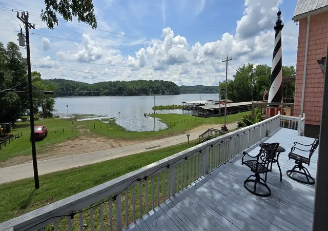 Homes for sale in Waverly, TN | 33 Creek View Ln, Waverly, TN 37185 | MLS# 3226583